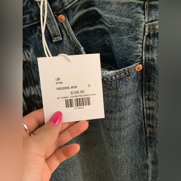 Lexi Mid Rise Bowed Leg - Picture 7 of 7